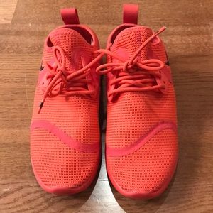 Nike Sneakers Size 7.5